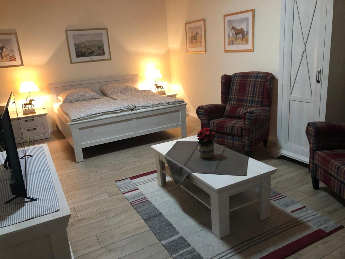 Ferienapartments Reitanlage Schenksolz Schenklengsfeld Ngoại thất bức ảnh